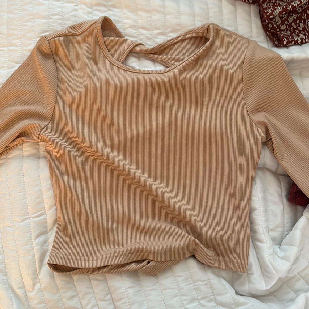 long sleeve backless shirt